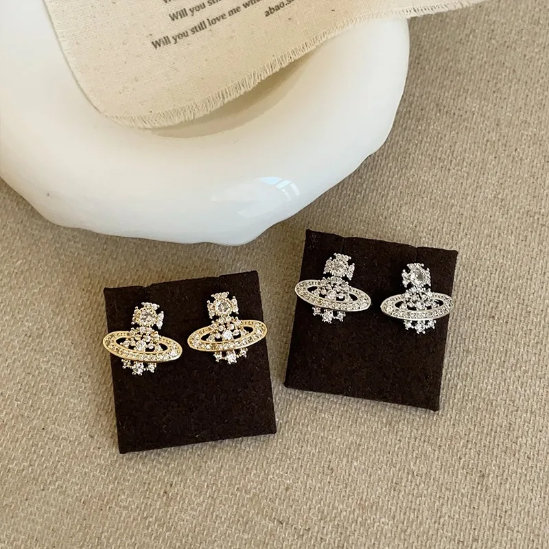 أقراط كوكب ثلاثية الأبعاد أنيقة وعصرية للنساء للتنقل متعددة الاستخدامات بتصميم كلاسيكي فاخر ومجوهرات للأذن #4