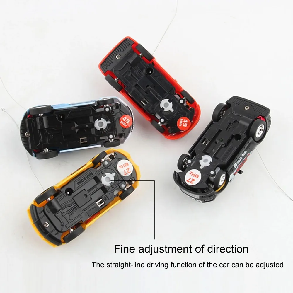 Mini samochód RC - wzór puszki Coca-Coli z przeszkodami drogowymi, zabawka symulująca wyścigi na dużą prędkość dla dzieci, idealny prezent