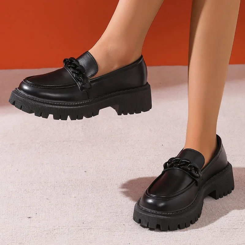 Women's Platform Loafers with Chain Decor Fashion Preppy Style Dress Shoes Woman Patent Leather Slip on Ladies Flats Plus Size