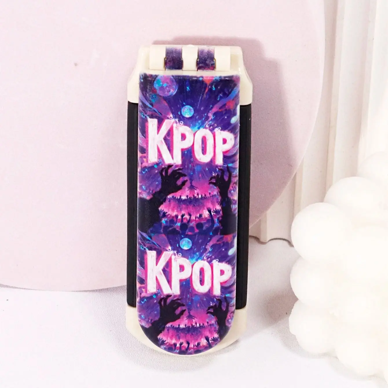 مشط مرآة صغير قابل للطي من K-pop Korean Wave - مضاد للكهرباء الساكنة وتدليك الرأس، مثالي للسفر، مثالي لمحبي KPOP هدية مثالية