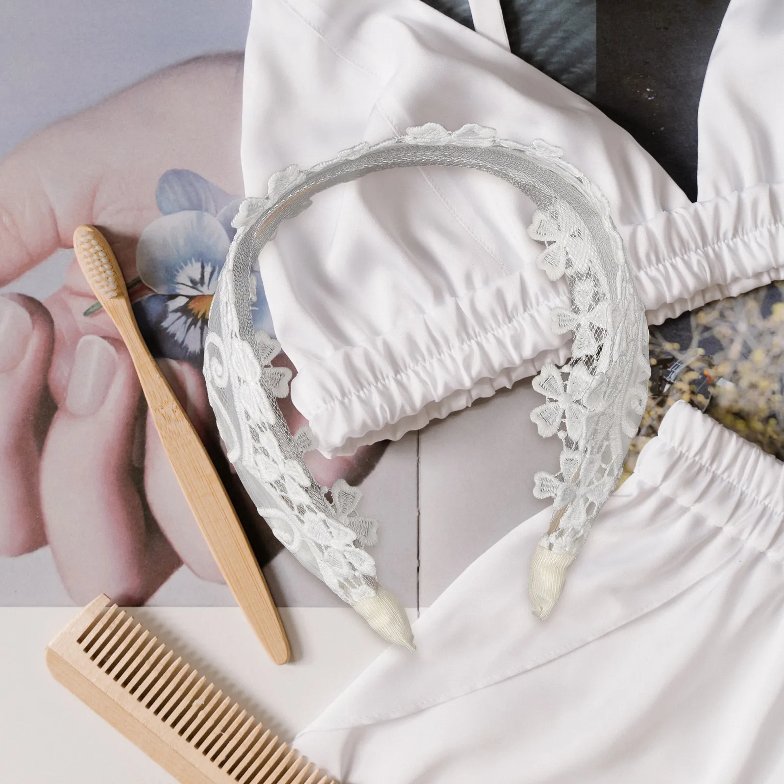 

Женская широкая кружевная повязка на голову, широкая кружевная повязка для девочек, декоративная удобная повязка для волос для вечеринок, семейных встреч, концертов, стильная