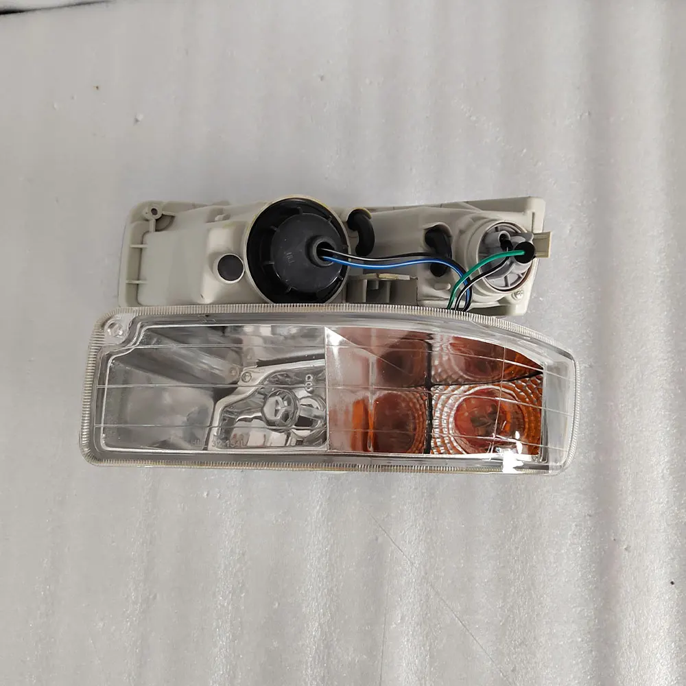 

A Pair Car Front Bumper Lights Fog Lamp For Toyota Vista SV41CV40 CV43 SV40 SV43 3SFE 4SFE 3CT 1996