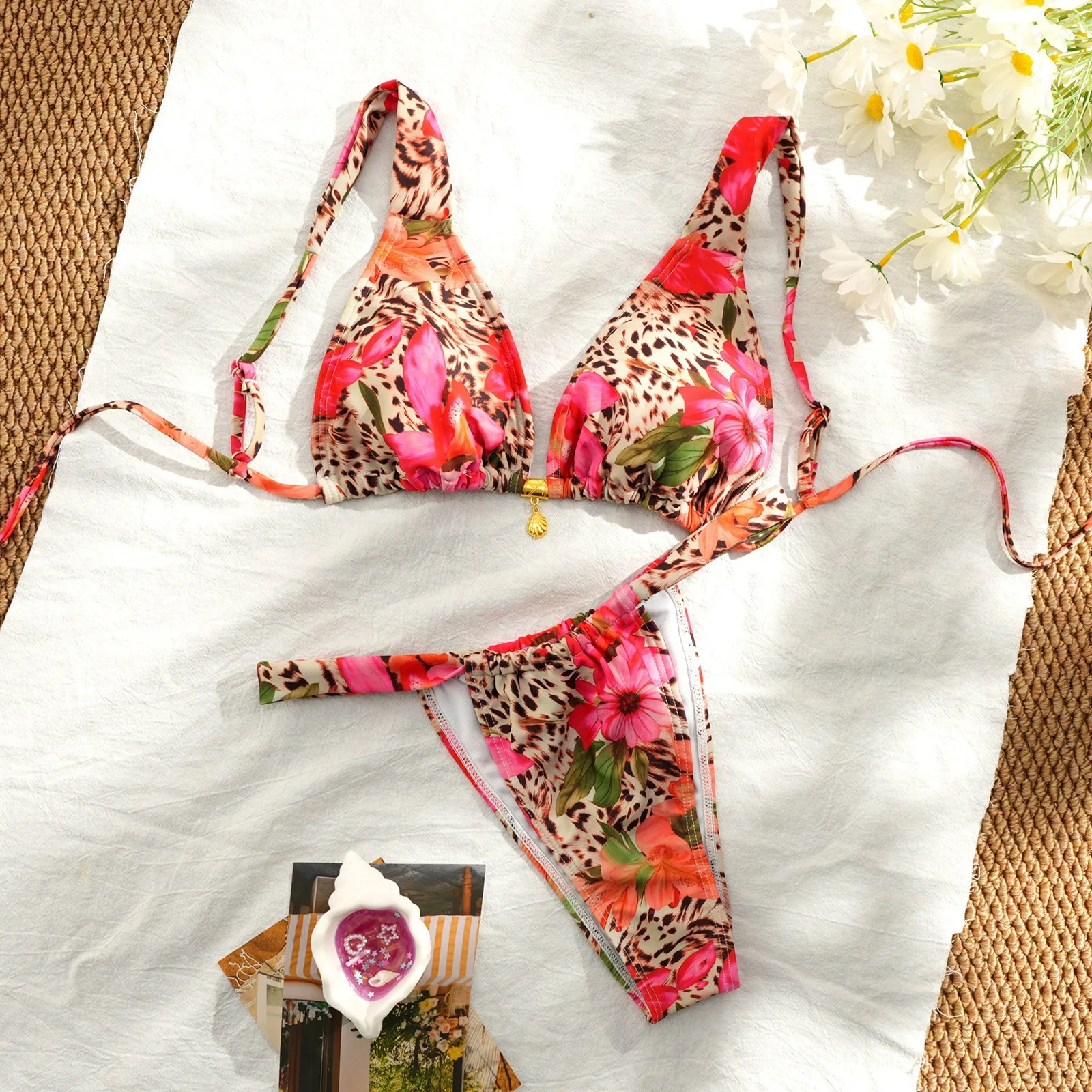 2026 المرأة المطبوعة التعادل الجبهة مجموعة البكيني مثير قطعتين ملابس السباحة الصيف عطلة الأزهار سيور قطعتين سترة ملابس السباحة Beachset
