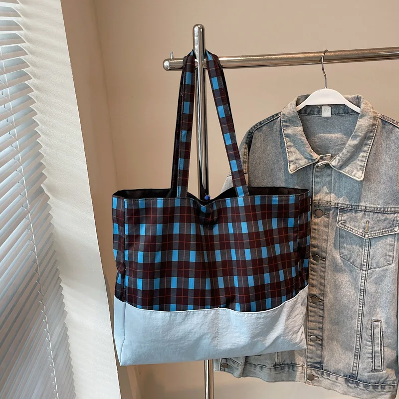 حقيبة كتف قماشية أنيقة ذات سعة كبيرة ومقبض علوي حقيبة حمل للنساء على طراز كسول للتنقل في المكتب حقيبة مدرب جديدة وأنيقة