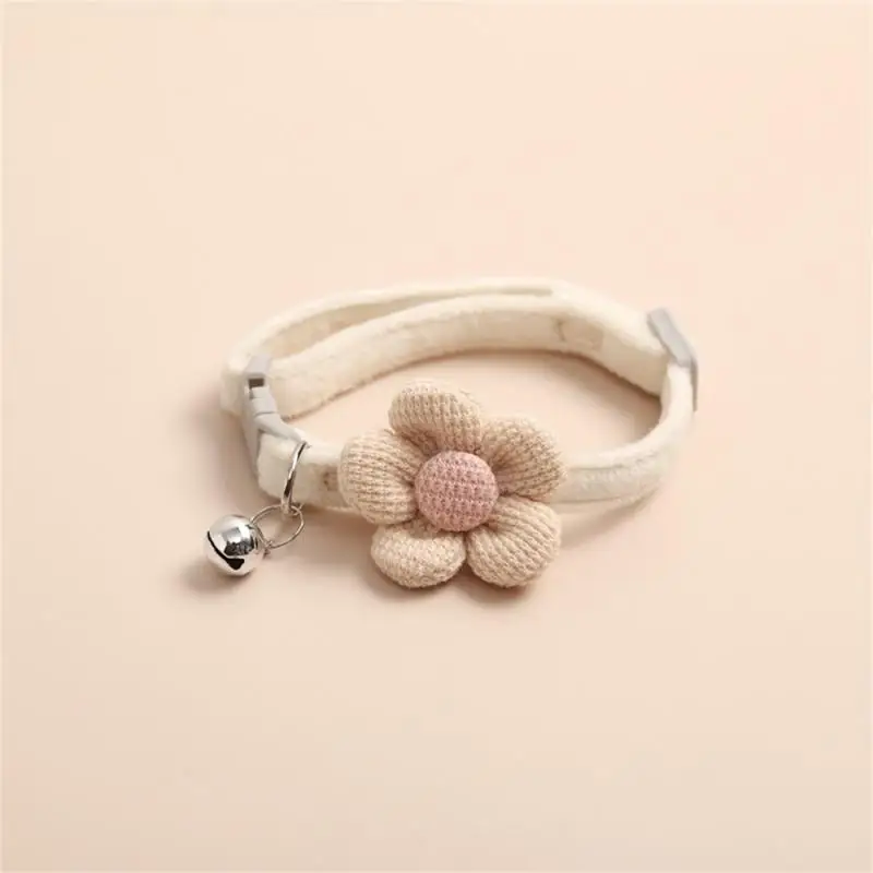 Adorável Cartoon Pet Collar, Flores Bell, Bow Bell Suprimentos