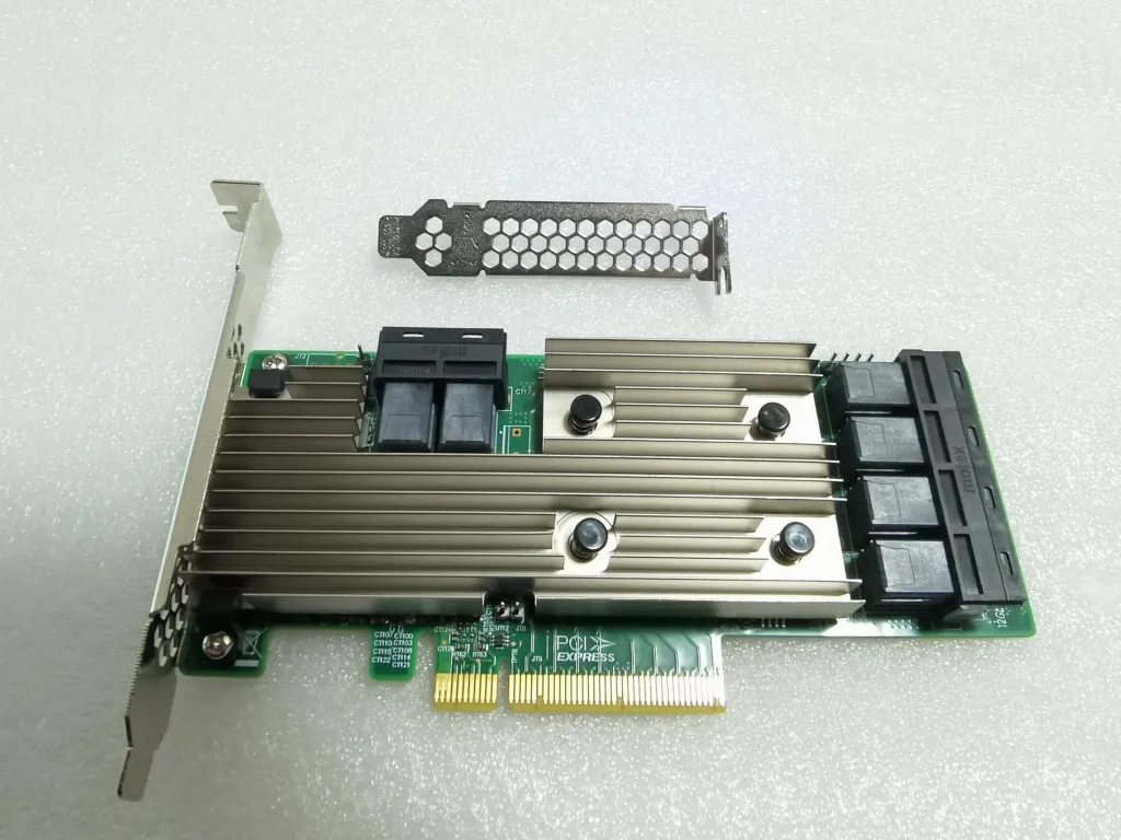 9305-24i Controller Card 05-25699-00  24-Port SAS 12Gb/s