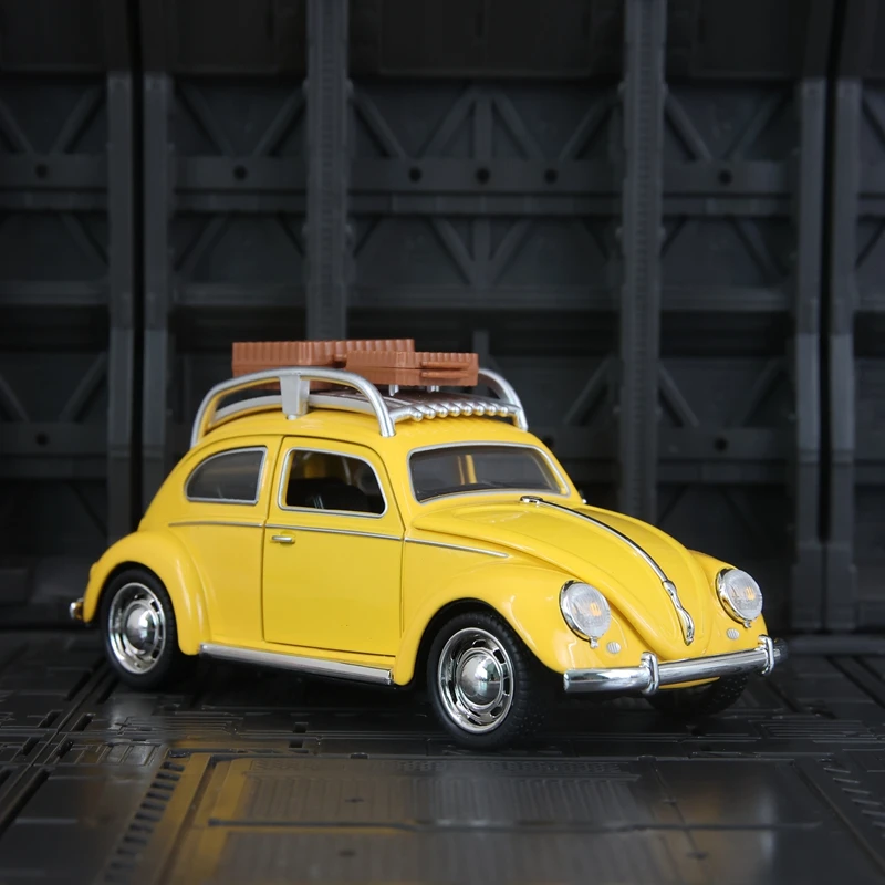 1:32 Volkswagen Beetle modelo de coche de aleación, puertas y capó de motor, el maletero se puede abrir, juguetes con sonido y luz para niños, regalos