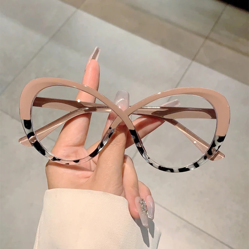 KAMMPT Fashion Vintage Women Glasses 2024 New Fashion Oversized Cat Eye Eyeglasses Trendy Luxury Brand Designer Lady Eyewear