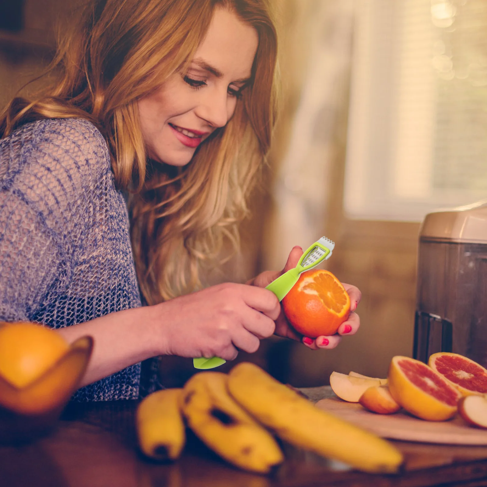 

2Pcs Practical Lemon Graters Rust-Proof Food Graters Plastic Handle Easy Grip for Juicing Grating Lemons Oranges Kitchen