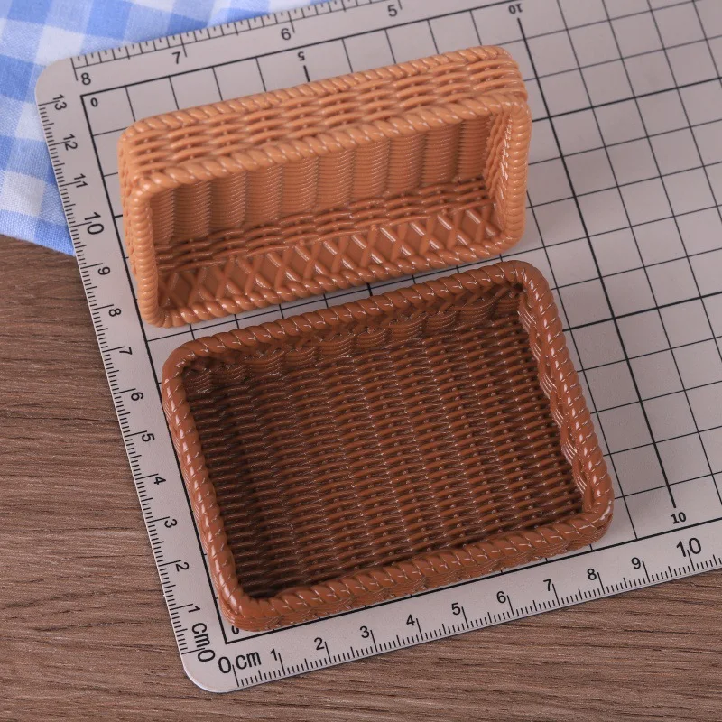 1pc Mini Basket Wicker Bread Basket Model Creative Rattan Display Basket DIY Resin Miniature Accessories Dollhouse Decoration