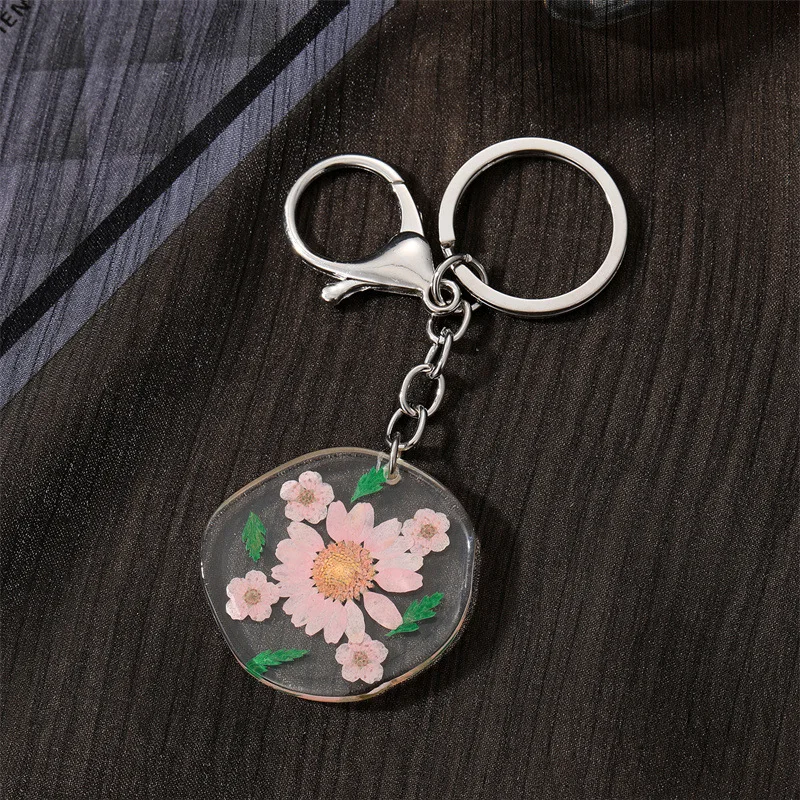 Creative Natrual Real Dried Flower Style Resin Key Chains Hibiscus Daisy Petal Pendant Lobster Clasp Keychain Pendant Keyring