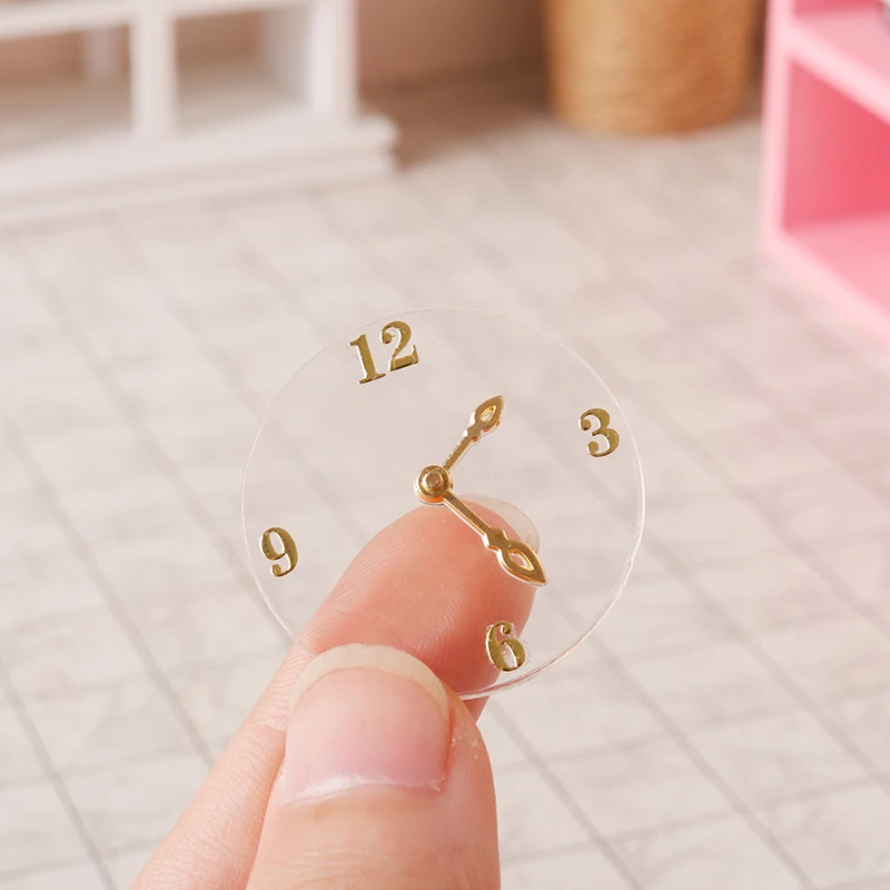 

1 шт., миниатюрные настенные часы для кукольного домика, акриловые прозрачные часы, модель фоточасов в масштабе 1:12, декоративные аксессуары для кукольного домика