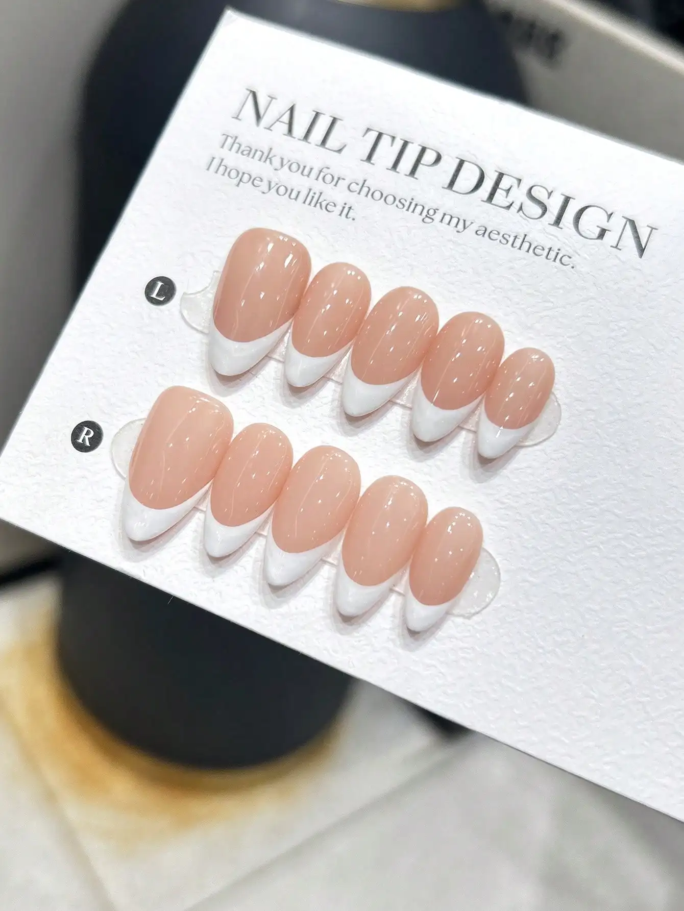 

10Pcs/Set Almond Shaped Handmade Nail Tips, Simple Style, Handpainted White French Tip On Nude Color Nail Bed, Premium Acrylic F