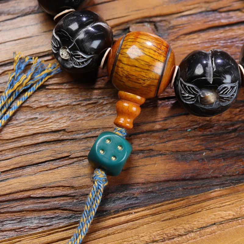 Horned Peach Bracelet, Southeast Asian Jewelry, Buddhist Beads, Fashionable And Versatile
