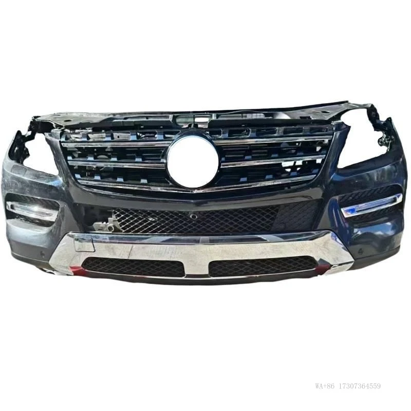 

Б/у передний бампер для ML W166 с вентилятором охлаждения и вырезами под противотуманные фары