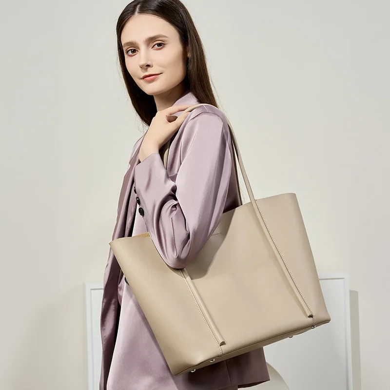 

Minimalist soft genuine leather ladies' hand-held tote bag for commuting, retro large capacity waterproof shoulder bag