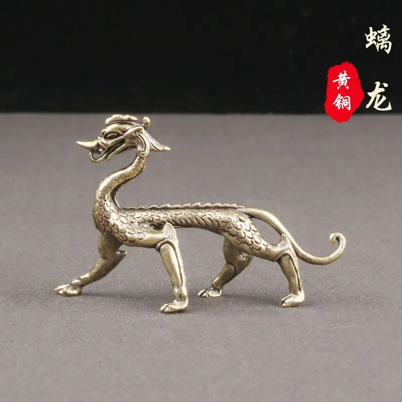 Brass walking dragon desktop ornament, antique Chi dragon antique play crafts, tea pet ornaments, green dragon bronze carvings