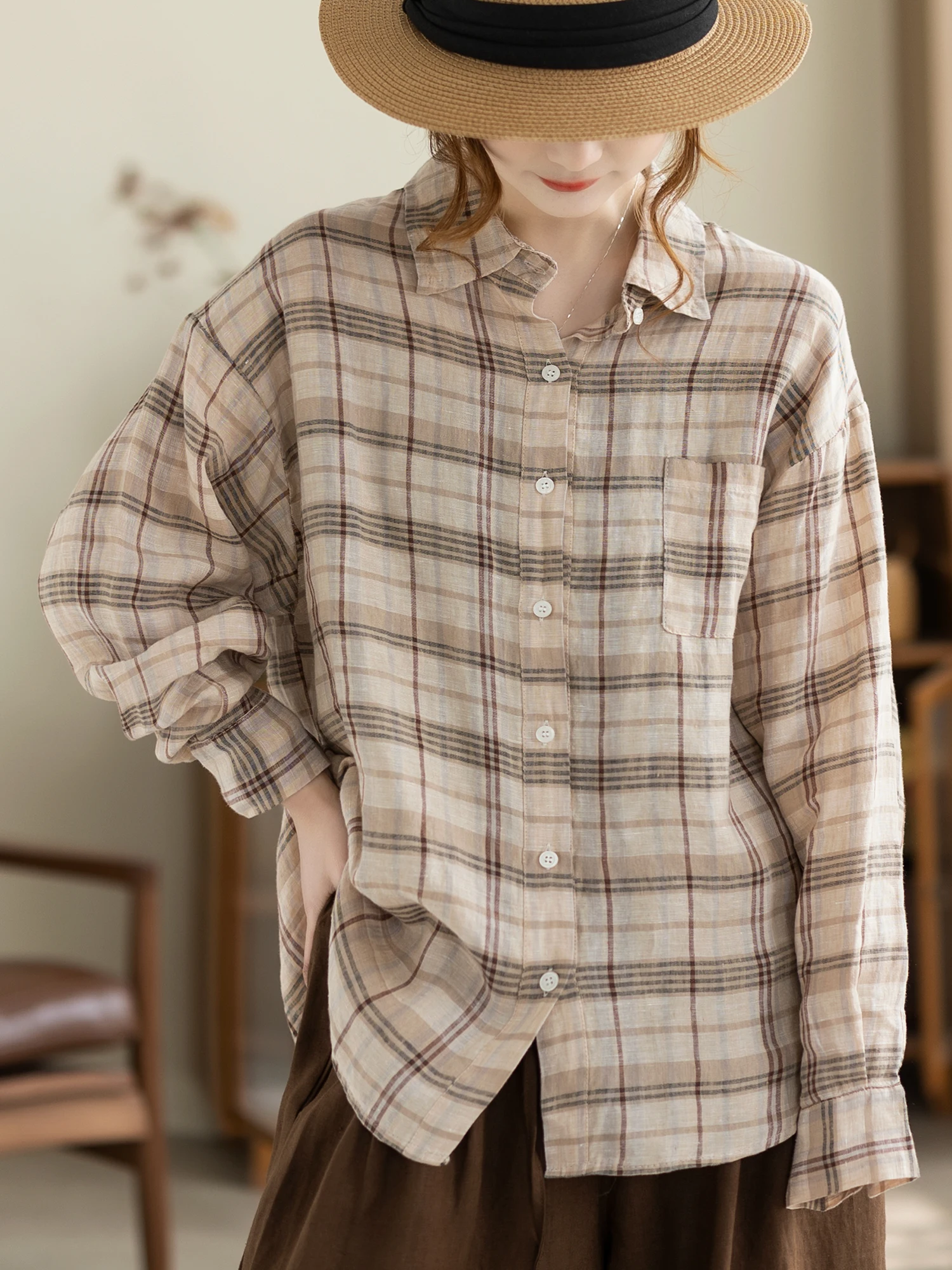 

Свободная женская рубашка Han Han, летняя новинка, с отложным воротником в клетку, открытый кардиган с длинным рукавом, повседневный стиль, удобная, дышащая, с вырезом на шее D...