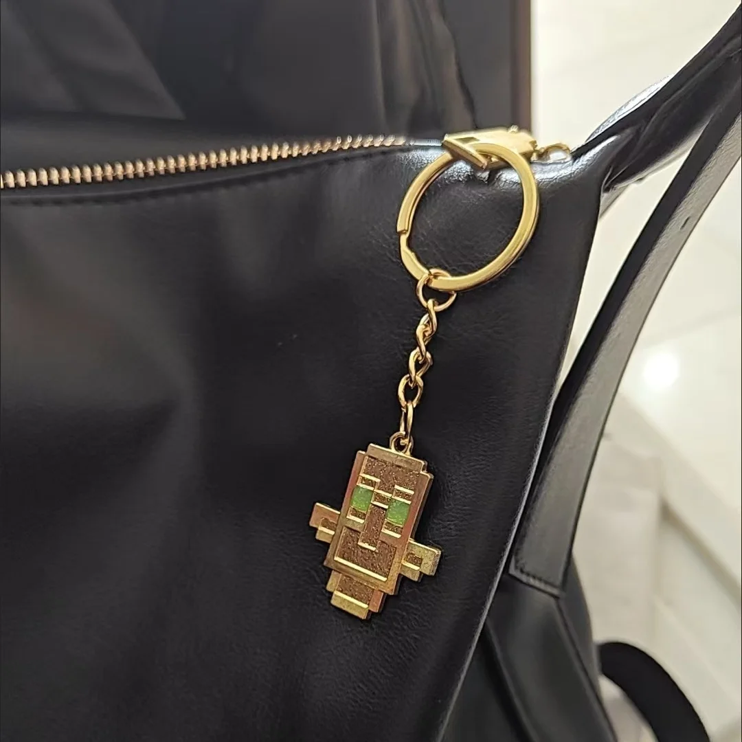 Game Totem of Undying Cosplay Keychain Alloy Cyberpunk Pendant Keyring Key Chain Bag Ornament Accessory Decoration Props