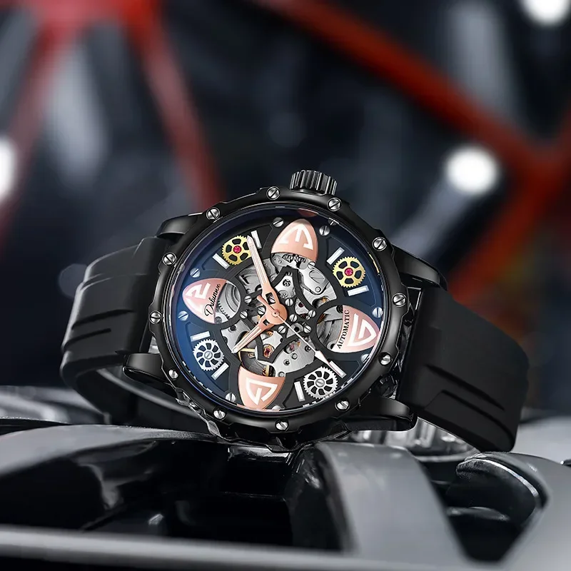 Orologio meccanico impermeabile alla moda da uomo che si illumina al buio Orologio sportivo da uomo Tourbillon Hollow