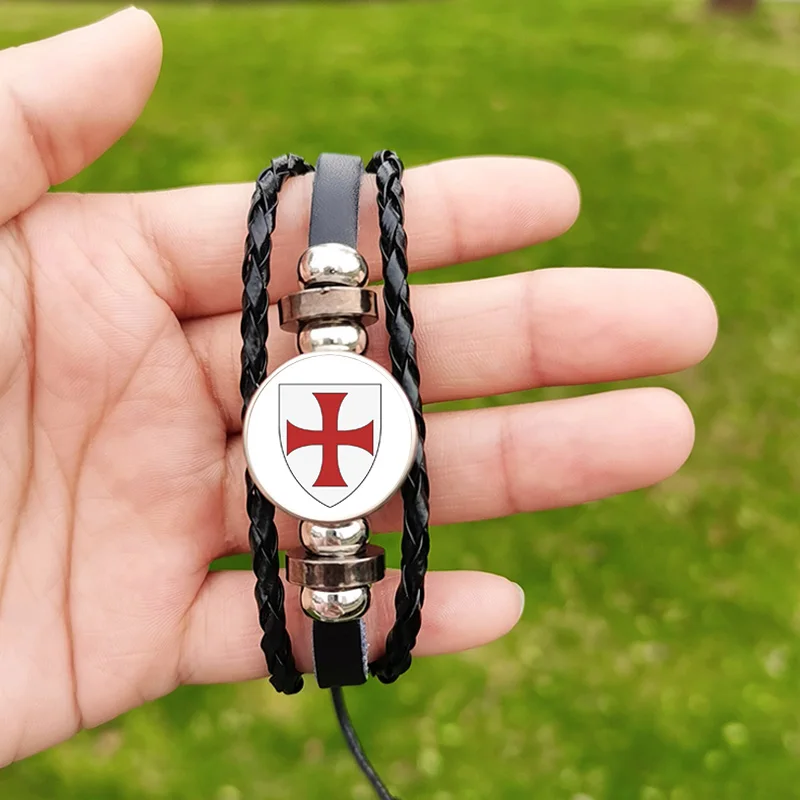 Retro Knights Templar Bracelet Red Cross Masonic Symbol Glass Button Handmade PU Leather Charm Mens Wrist Jewelry