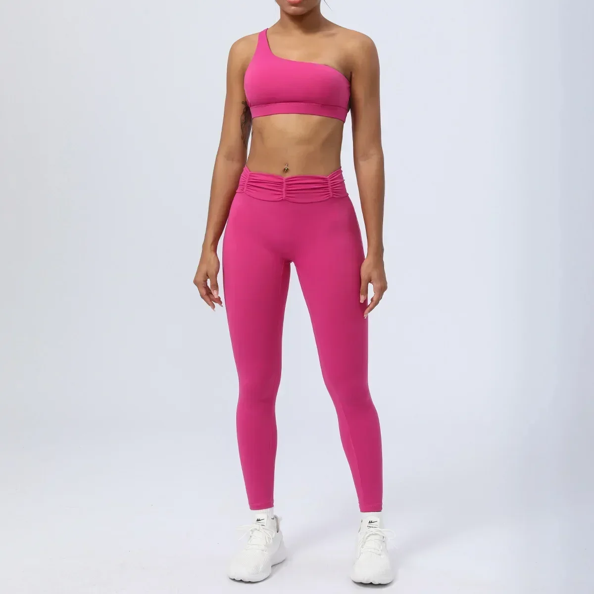 Traje de Yoga plisado desnudo para mujer, traje de Fitness ajustado a la cadera de melocotón, traje para correr con almohadilla para el pecho