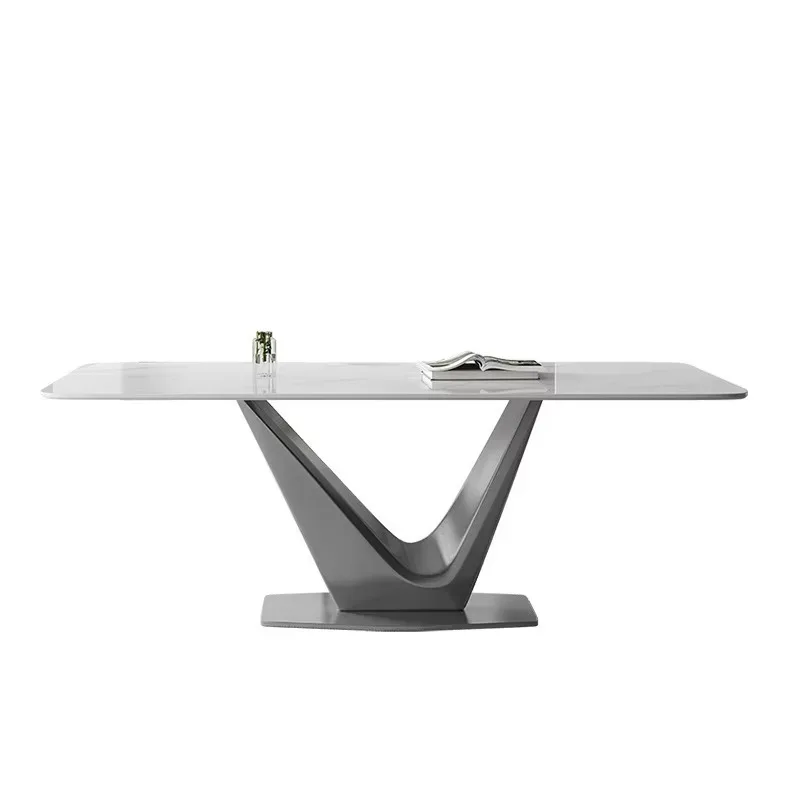 

Простой, но изысканный обеденный стол из спеченного камня, оригинальный дизайн, идеально подходит для комфортной домашней обстановки.