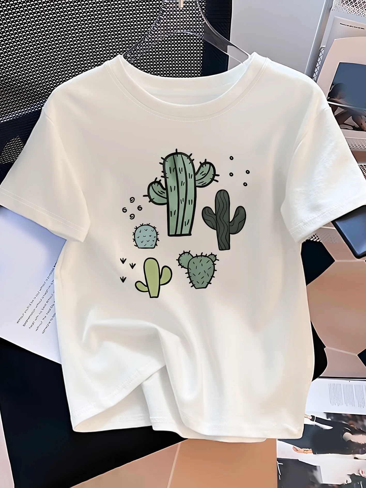 Casual T-Shirt Relaxed Fit Women's Fashion Short Sleeve T-Shirt Cactus Print Round Neck Tee Daily for Summer Woman Clothing