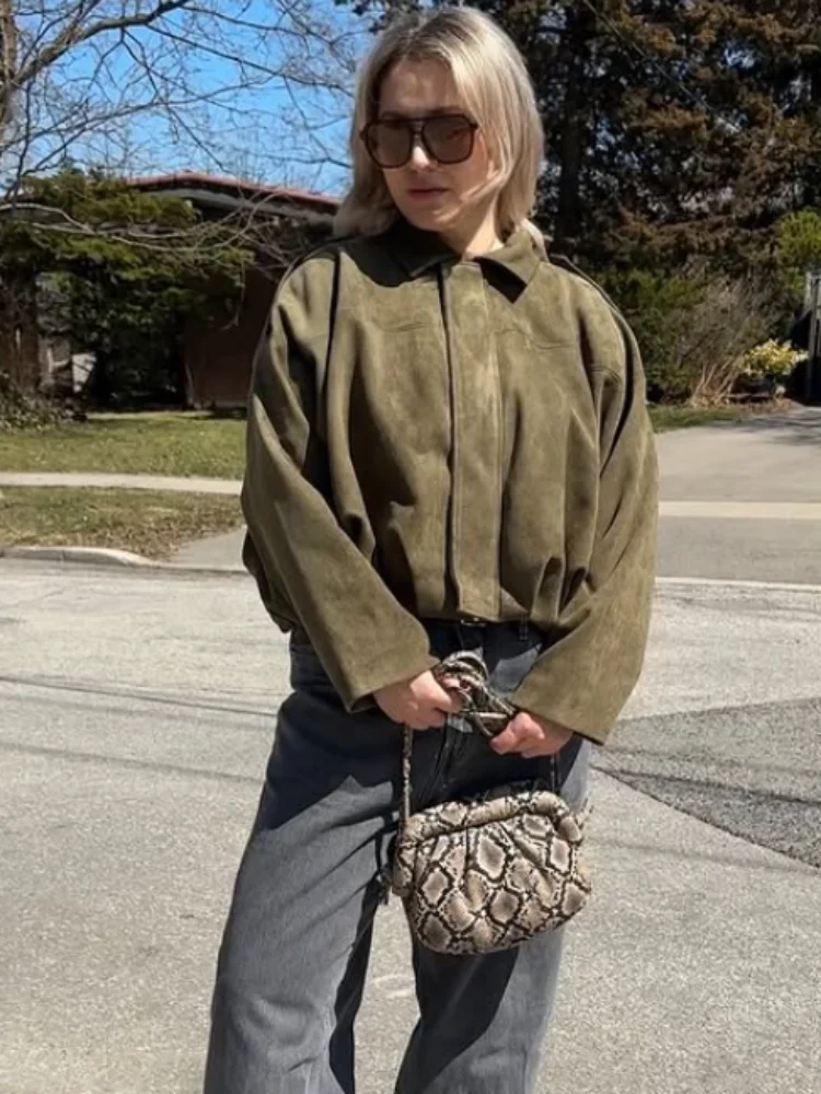 Vintage-Jacke aus massivem Kunstwildleder mit Reißverschluss für Damen, modisch, elastische Taille, Taschen, Reverskragen, locker geschnittener Mantel, Damen-Alltags-Street-Outfit. – Detail 9