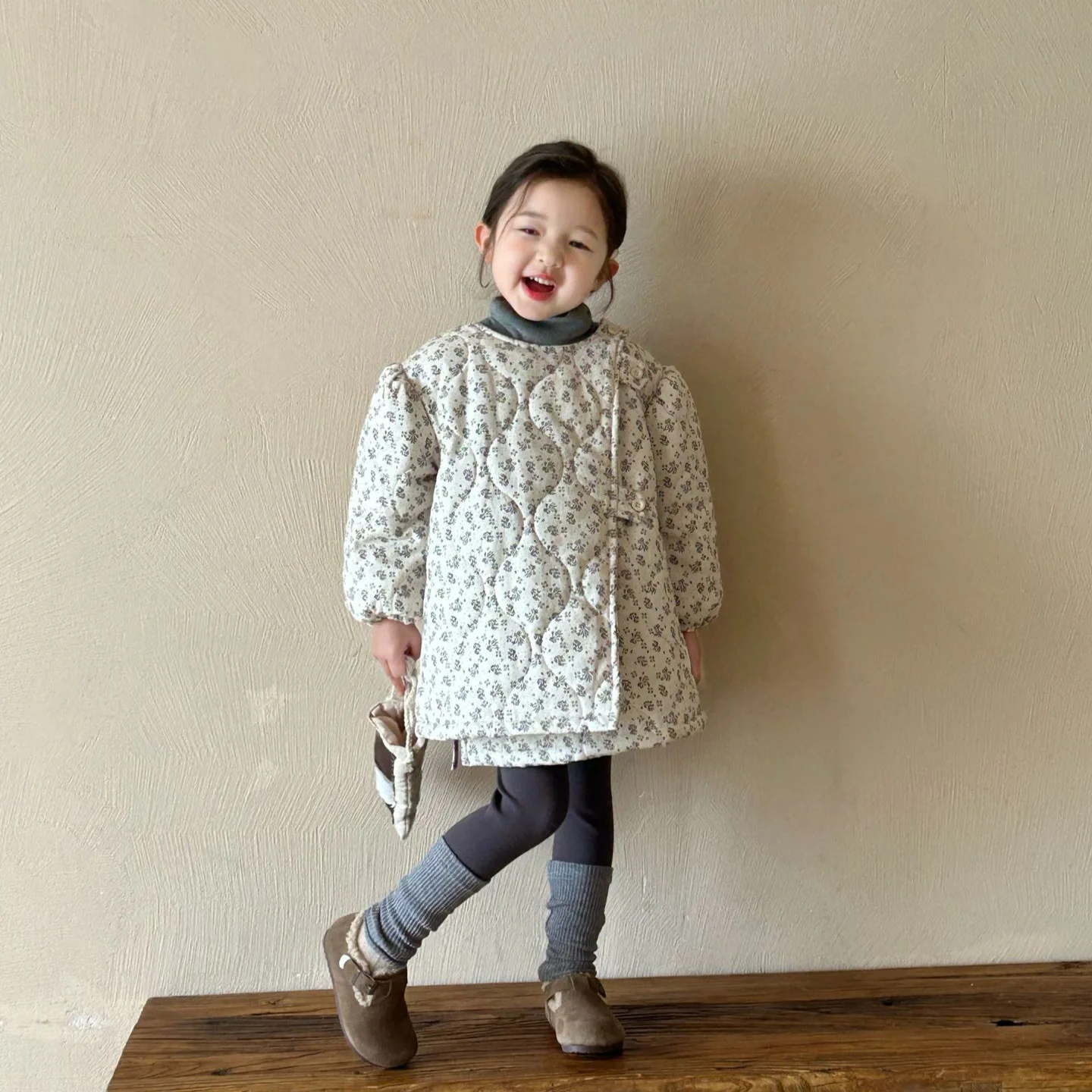 2024 Winter New Children's Clothing Korean Edition Children's Clothing Girls' Floral Cotton Clothes Baby Plush Cotton Clothes