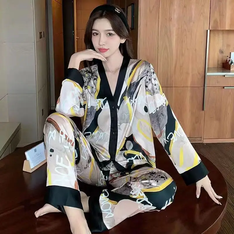 Spring and Autumn Women\'s Small Perfume Long-Sleeved Pajamas Homewear Suit Ice Silk Pajamas Women Silk Thin Section of Homewear