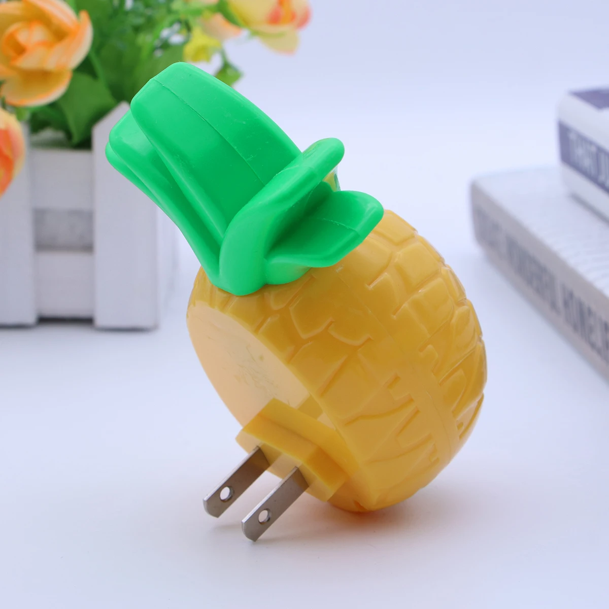 

Lovely Pineapple Shaped LED Night Light Eco Friendly Bedroom Lamp Good For Decor And Gifts