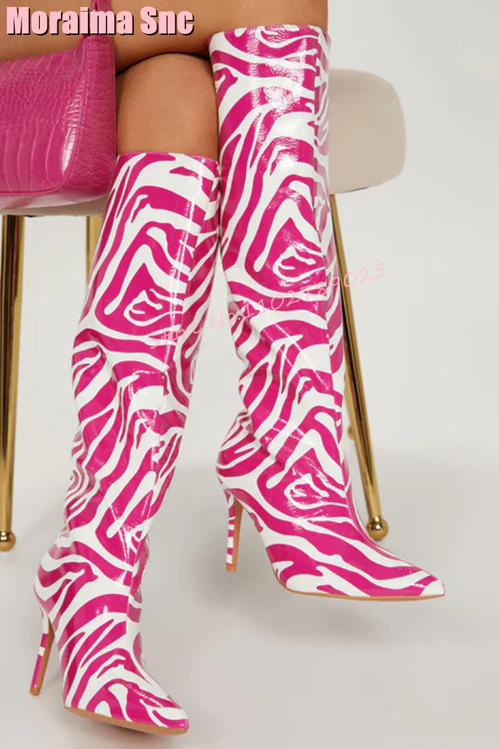 

Сапоги до колена с острым носком и узором зебры, модные женские длинные сапоги без шнуровки на высоком каблуке-шпильке, осень-зима 2026, лаконичный стиль