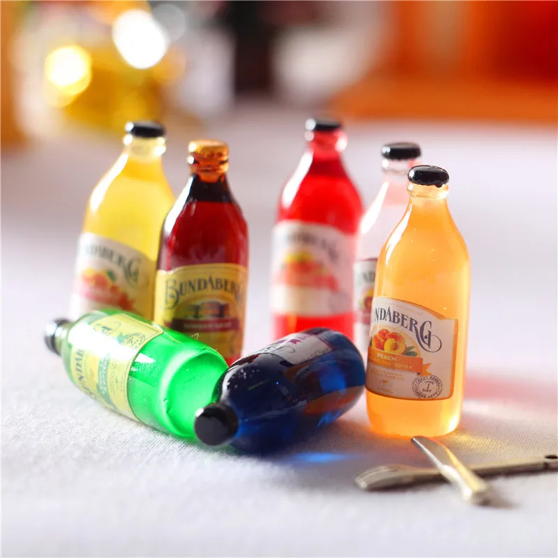 

7pcs Mini Fruit Soda Pop Carbonated Drinks Dollhouse Miniature Toy Gifts Micro-Landscape Model New Home Decor Crafts Decoration