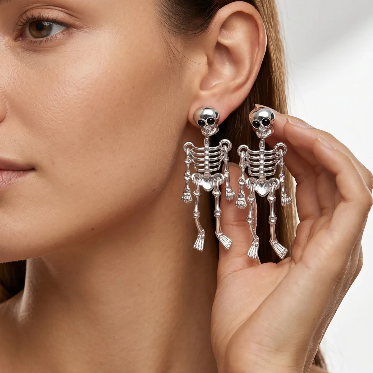 Foreign trade Halloween new funny alloy retro ruby spider skull frame earrings bracelet set