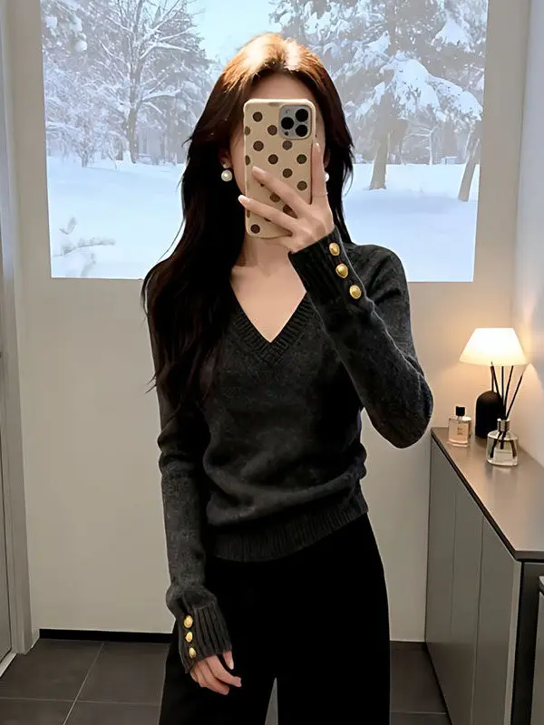 

Retro Red V-Ne Knitted Base irt Women's Long Sve Inner Wear Top Korean Sle Slim Fit Commute Faion Polyester Fiber