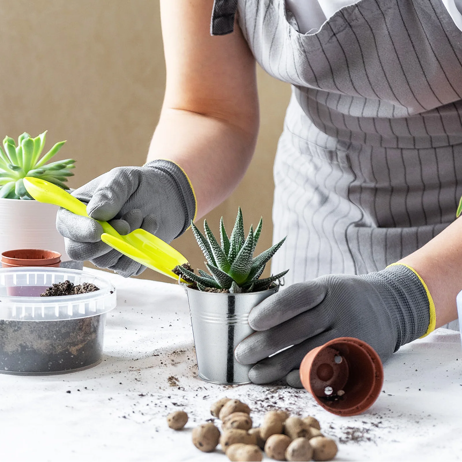 

6pcs 10.5X7.2X10.5Cm Mini Tinplate Bucket Iron Handle For Wall Hanging Decor Flower Pot Kitchen Bar Use Tin Pail Tin