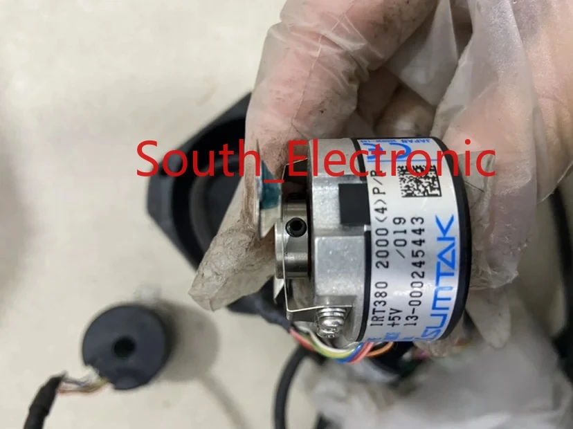 IRT 380 2000（4）P/R   encoder  ,  In good working condition, free shipping  a