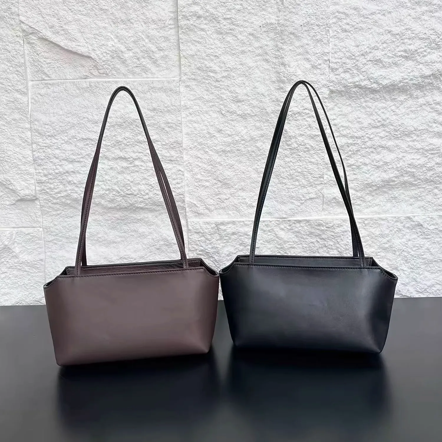 

【Tr-Terrasse To-Go】Italian Gr Original Sheepskin Full Leather Handbag for Women, Suitable for Carrying under the Arm