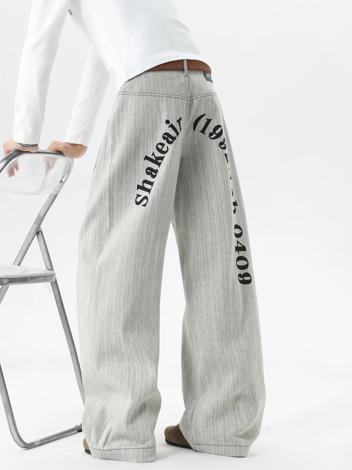 

Модные повседневные брюки с прямыми штанинами и буквенным принтом в американском стиле, мужские свободные широкие брюки в стиле ретро, весенние хлопковые брюки...