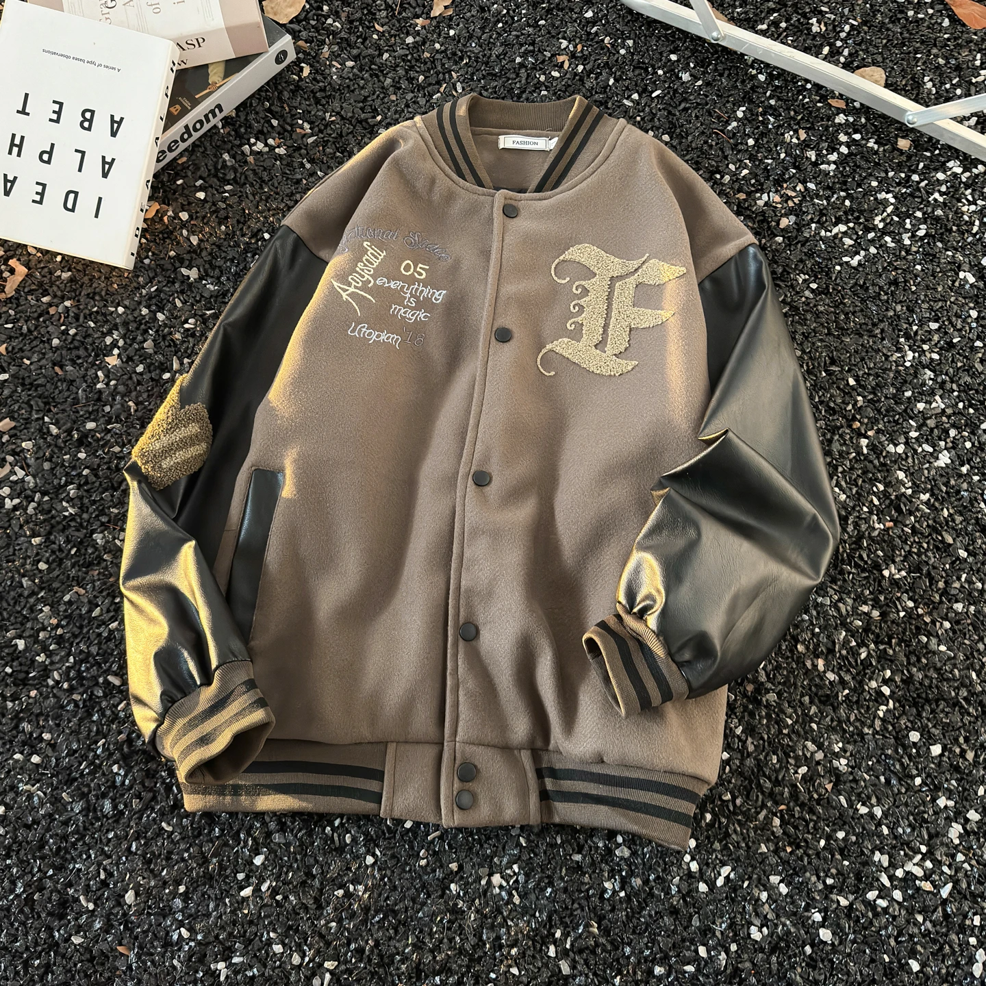 

Casual PU Leather Sve Patchwork American Street Sle Baseball Jaet for Men Autumn Winter New High Street Design Couple'...