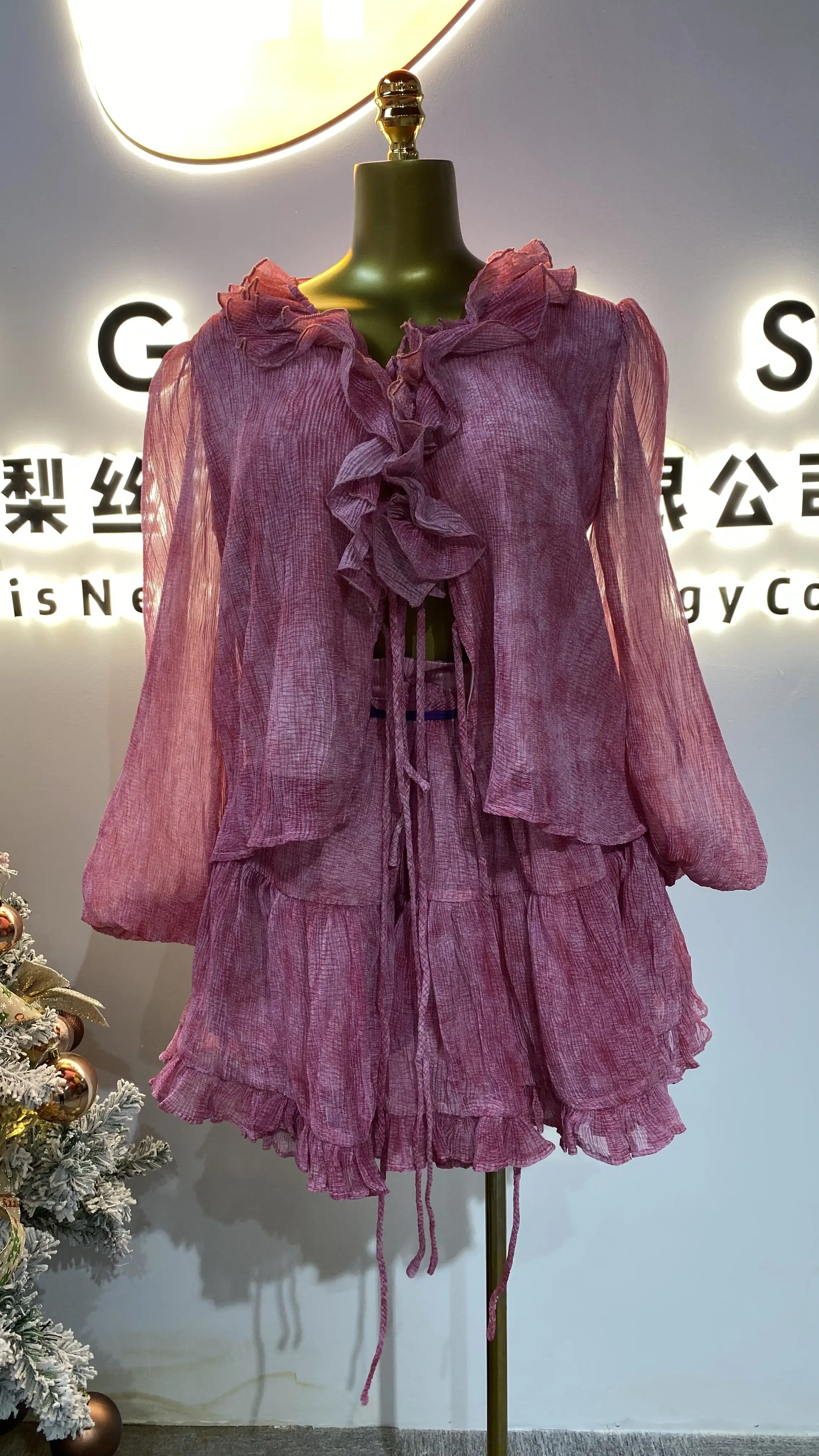 Abito in chiffon con volant tinta unita con cuciture floreali all'ingrosso per donna-GZMM373