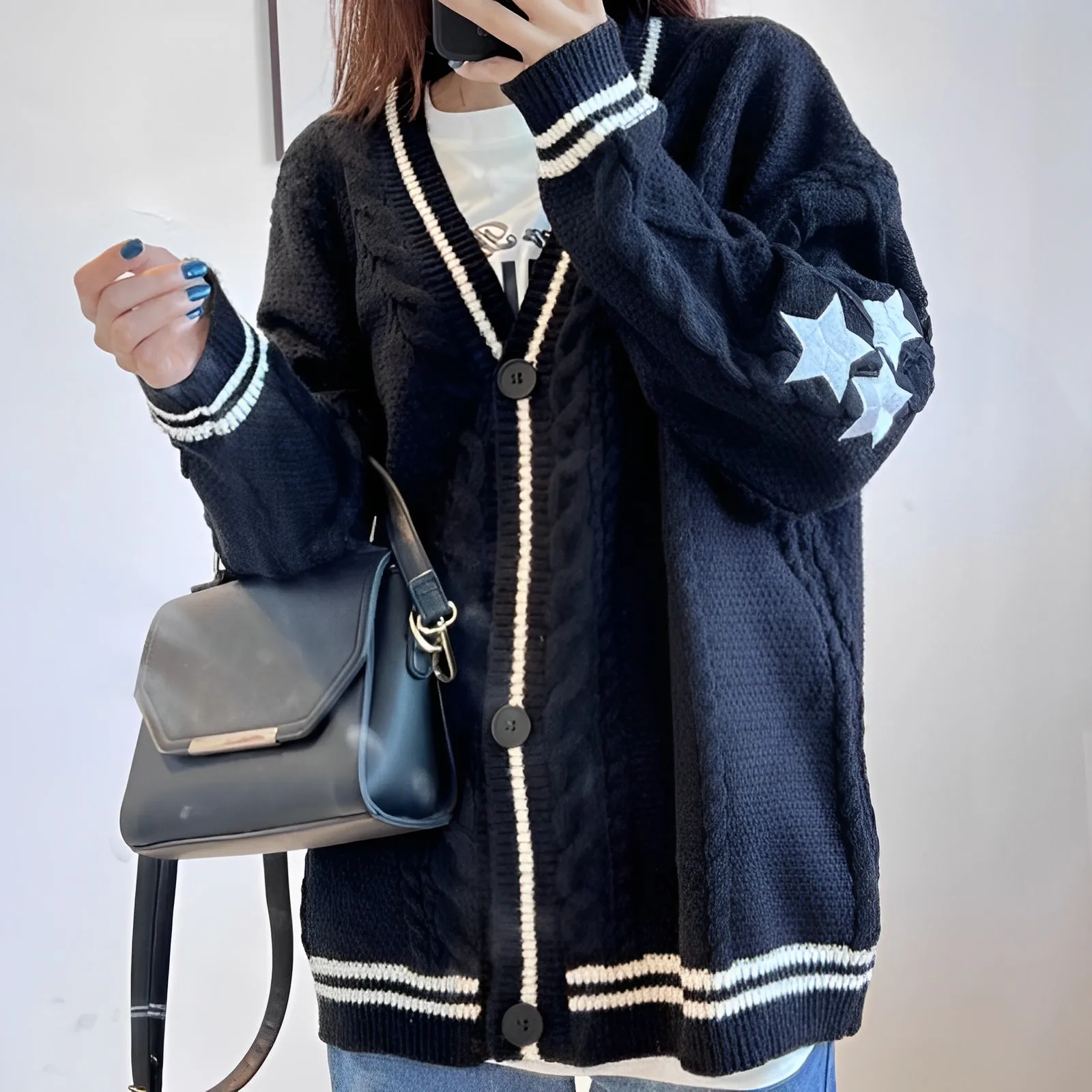 2023 Fashion White Cardigan Midnight Warm Swift V-neck Knitted Loose Women Star Embroidered Cardigan Tops Holiday Black Sweater