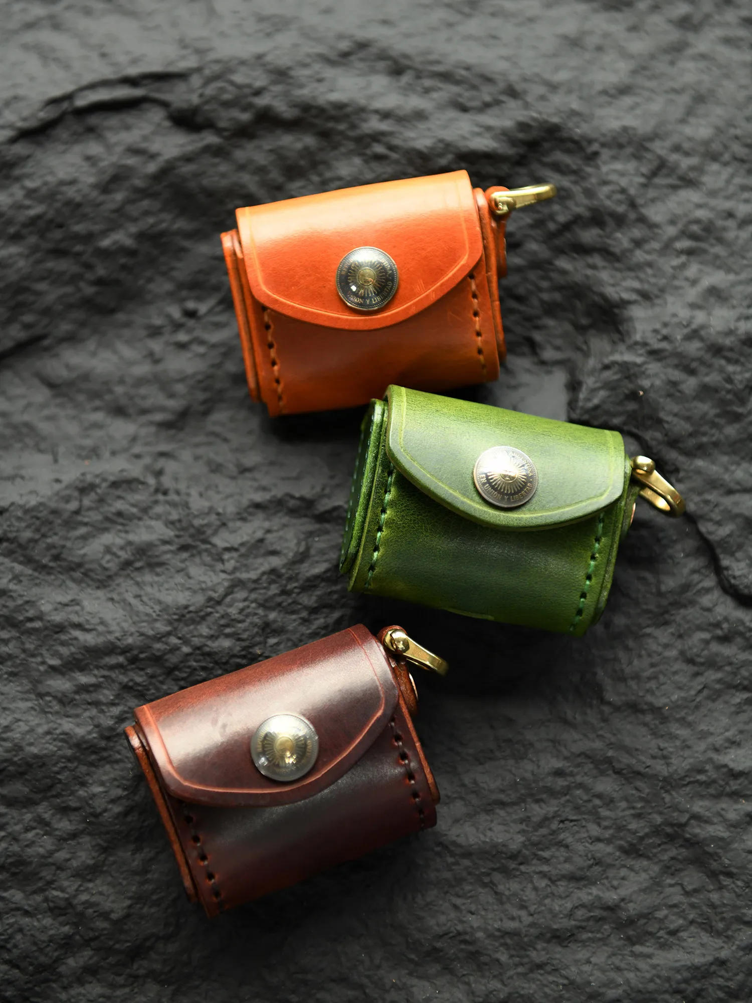 Handmade Leather Earphone Case for Aipod 1/2/3 Cover Cowhide Earphone Protective Cover Hand Held Neck Hanging Earphone Accessory