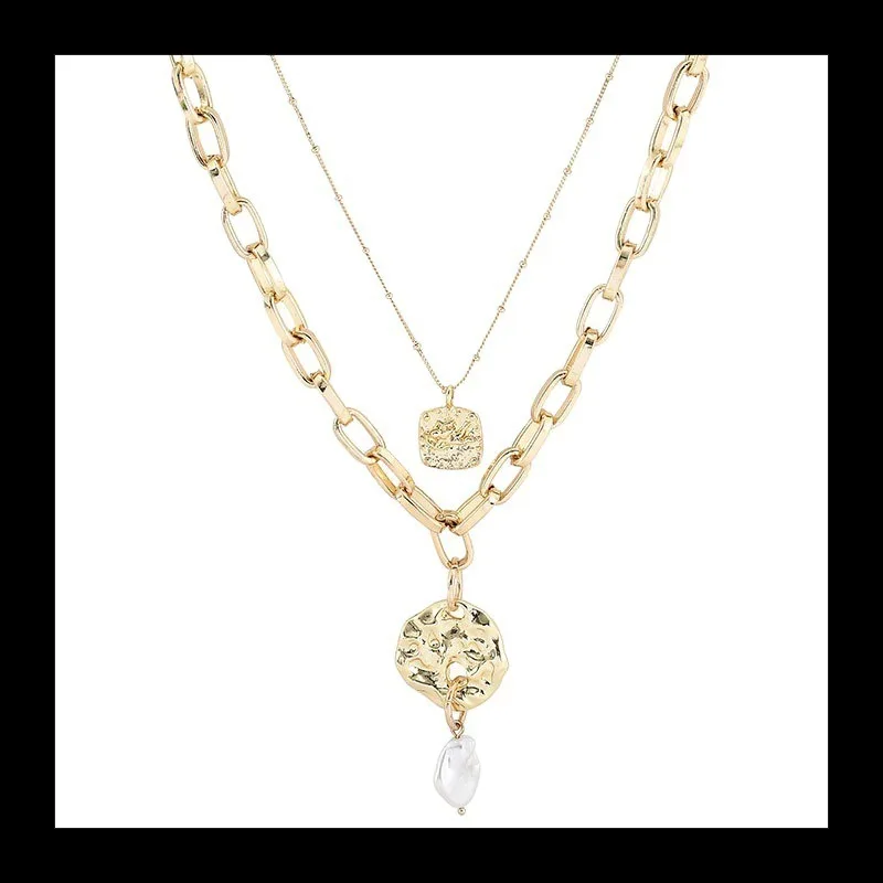 誇張されたファッショナブルな重ね付けネックレス 女性用 エイリアンパール シンプルメタル 多用途 多層巻き付け可能 気質アップ