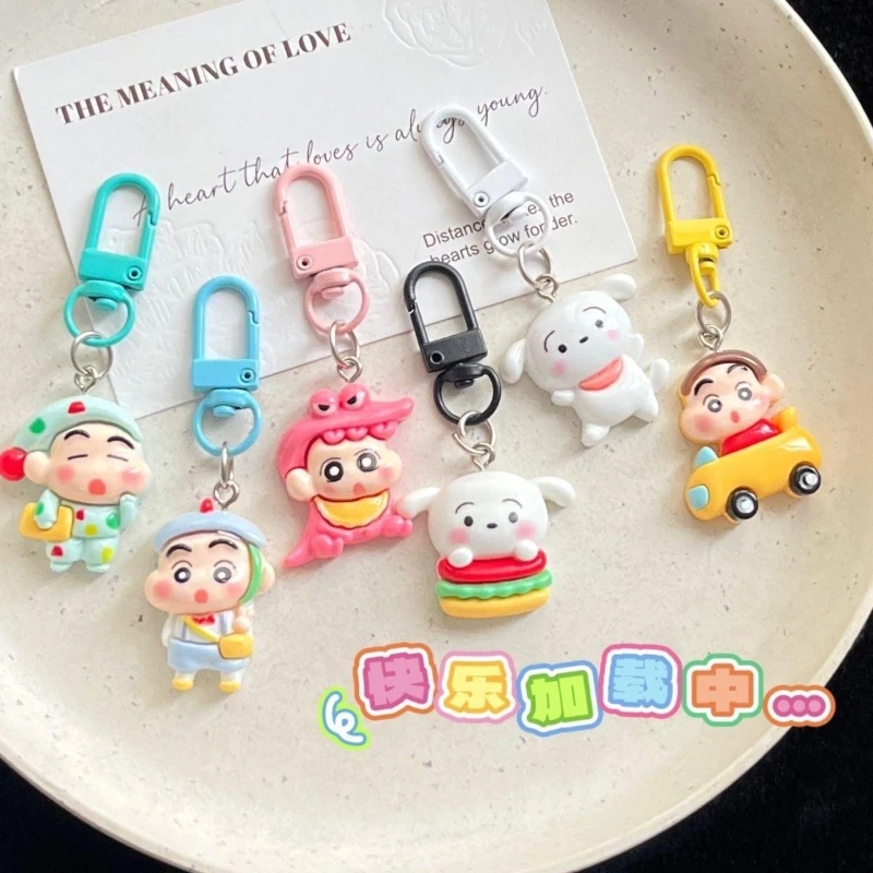 6 Stück Kawaii Crayon Shin-chan Schlüsselanhänger Cartoon-Charakter Schlüsselring Clip Rucksack Geldbörse Deko Geburtstagsgeschenk für Anime-Fans