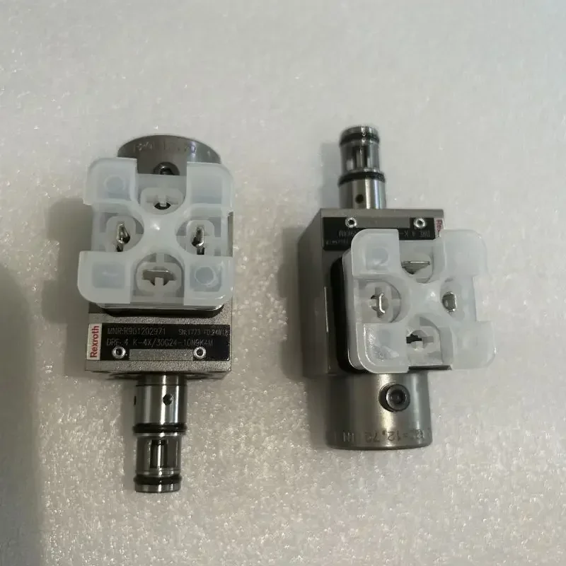 DRE4K-4X/30G24-10N9K4M R901202971 Valvola di riduzione della pressione per motore A6VM250