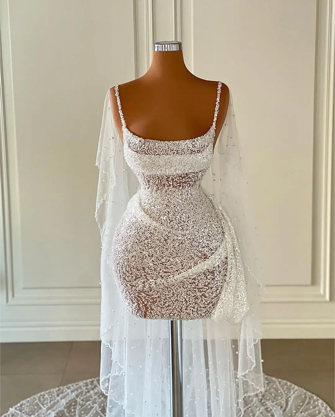 Robe de soirée courte en dentelle 3D, élégante, Bateau, sans manches, bretelles en paillettes, châle, applications perlées, robes de bal ajourées, sur mesure