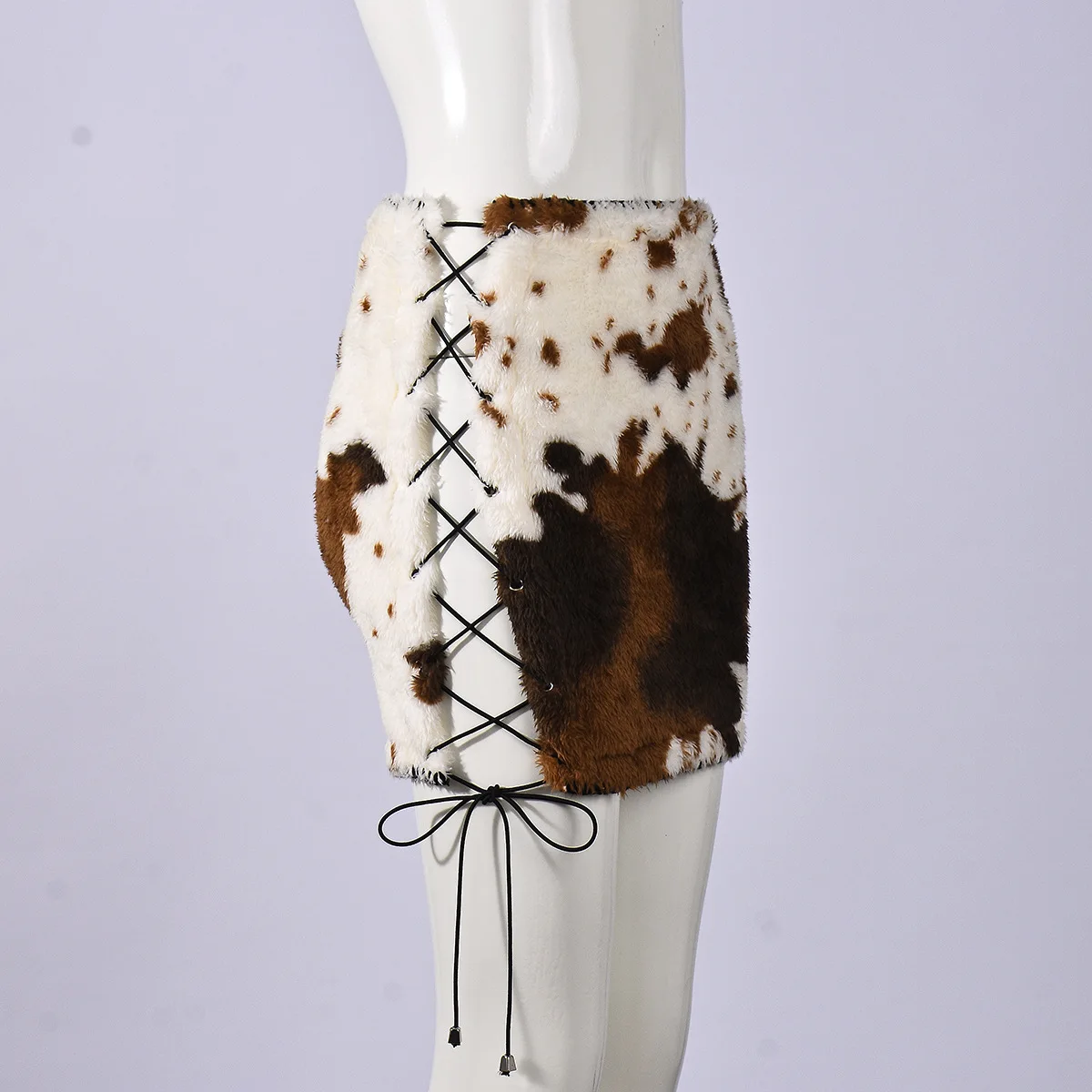 퍼 밴디지 미니 스커트 홀로우 아웃 섹시 드레스 Y2K 스트리트웨어 2025 여성 겨울 하이 웨이스트 펜슬 숏 퍼리 미니 클럽 스커트