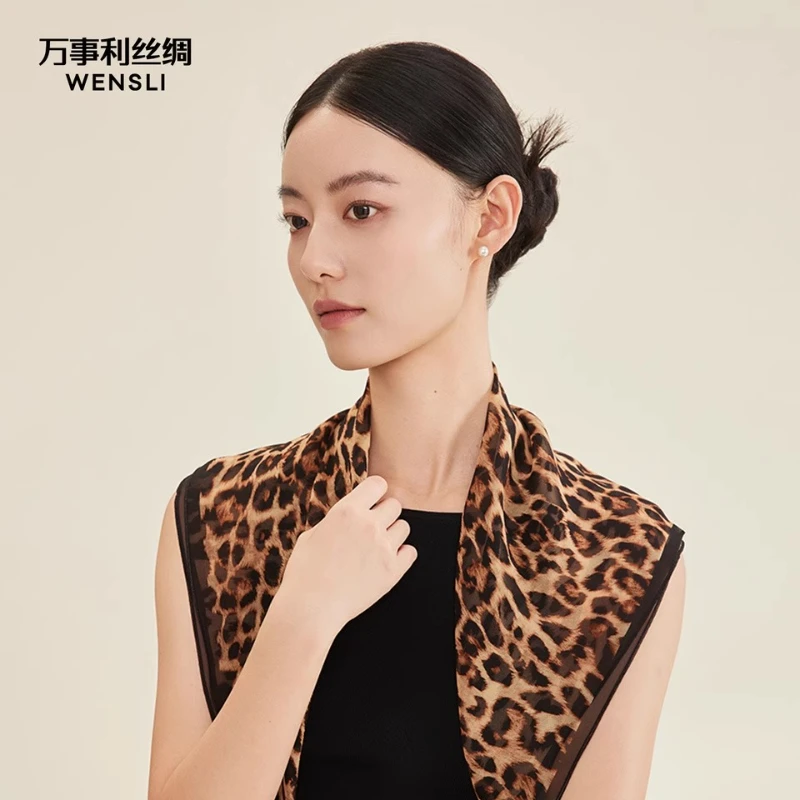 

Wensli Birthday Gift 2025 New 100% Mulberry Silk Scarf Fashionable Outerwear Square Scarf Gift